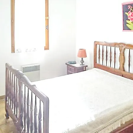 Avec Piscine A Saint-raphael Et Vue Sur La Montagne Вилла *