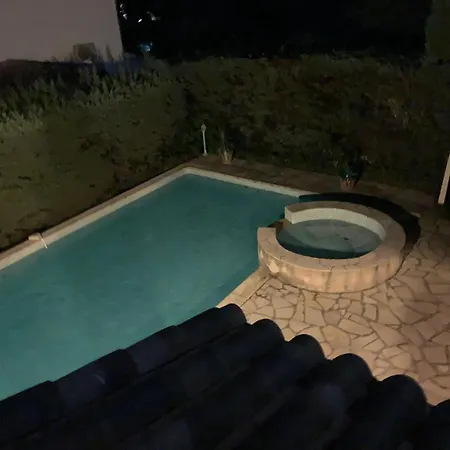 Villa Avec Piscine A Saint-raphael Et Vue Sur La Montagne