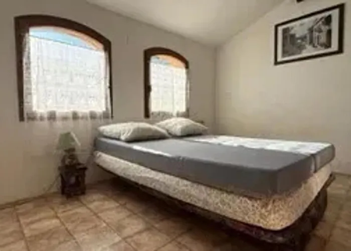 빌라 Avec Piscine A Saint-raphael Et Vue Sur La Montagne