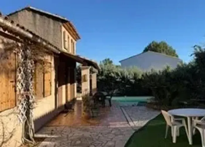 Villa Avec Piscine à Saint-raphaël Et Vue Sur La Montagne Saint-Raphaël