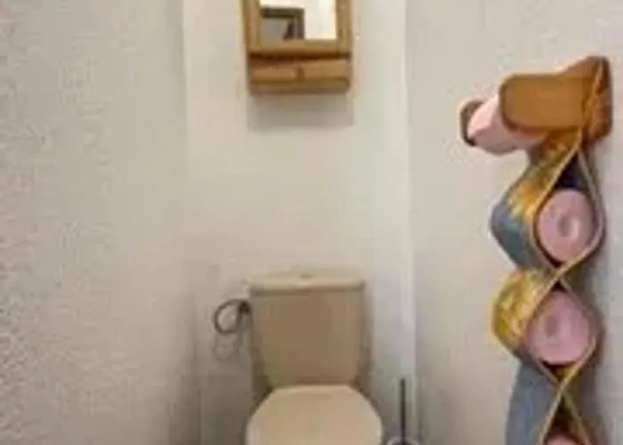 Avec Piscine à Saint-raphaël Et Vue Sur La Montagne Villa