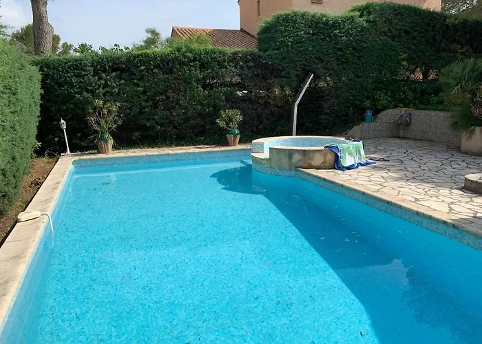 빌라 Avec Piscine A Saint-raphael Et Vue Sur La Montagne Saint-Raphaël